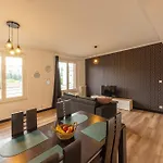 Grand Lumineux Au Centre D'aurillac Apartmán *
