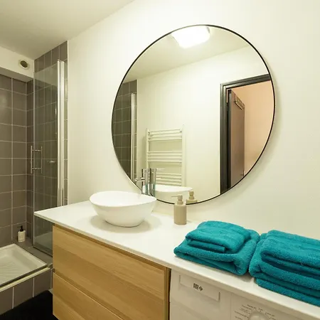 Grand Lumineux Au Centre D'aurillac * Aurillac