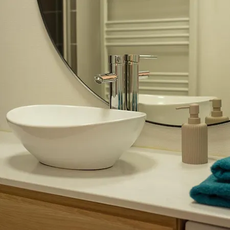 Grand Lumineux Au Centre D'aurillac