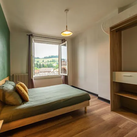 Grand Lumineux Au Centre D'aurillac * Aurillac